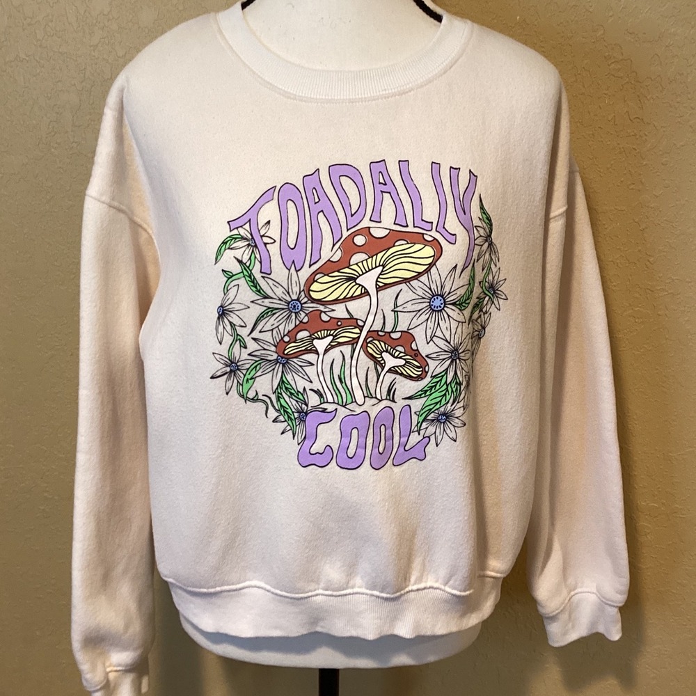 Princess Polly Toadally Cool Cream Sweatshirt, Mushroom/flower graphic, Size 4